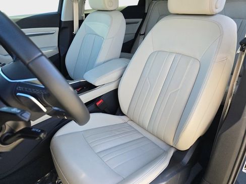 Certified 2024 Audi Q8 e-tron Premium image 19