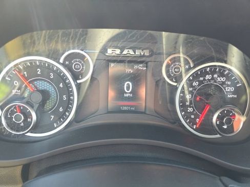 Certified 2025 RAM 2500 Big Horn AWD/4WD image 13