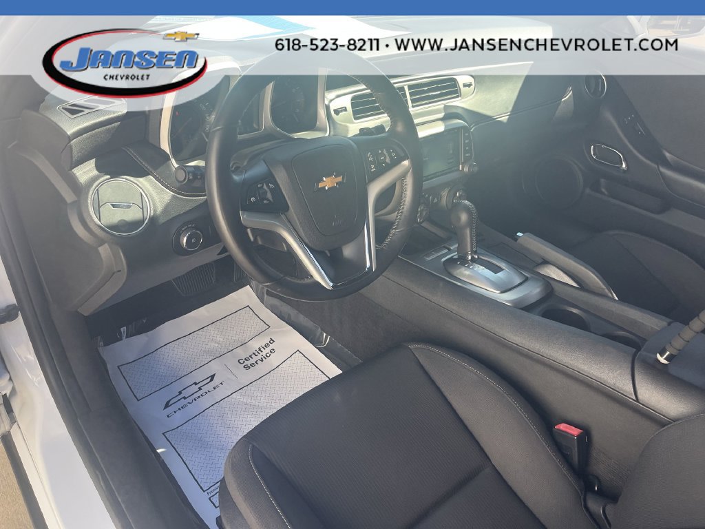 Used 2015 Chevrolet Camaro LT w/ 1LT Preferred Package RWD image 10