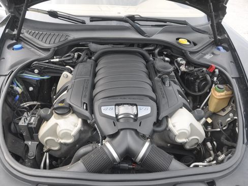 Used 2013 Porsche Panamera 4S image 10