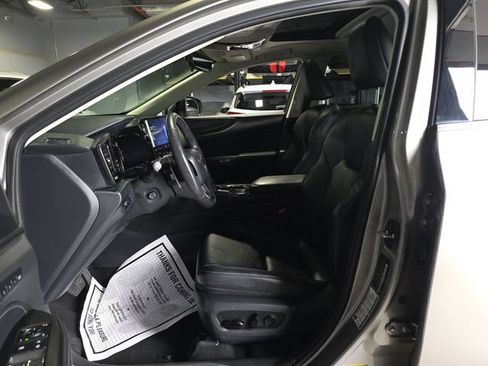 Used 2024 Lexus NX 250 FWD image 3