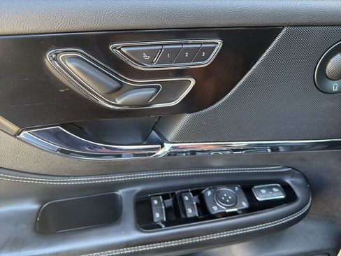 Used 2022 Lincoln Corsair Reserve w/ Luxury Package FWD image 31