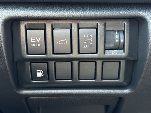 Used 2025 Subaru Forester Touring w/ Protection Package (1PH) AWD/4WD image 14