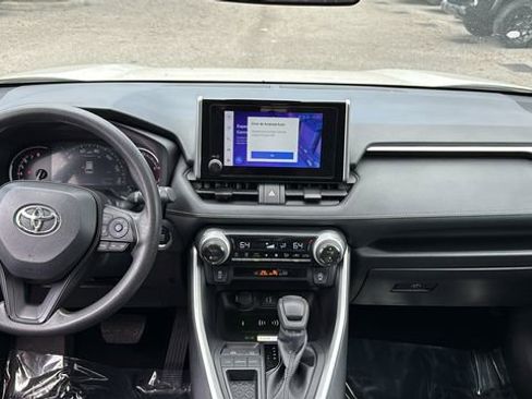 Used 2024 Toyota RAV4 XLE w/ Convenience Package image 14