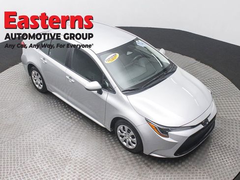 Used 2023 Toyota Corolla LE FWD image 3