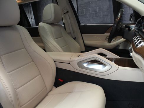 Used 2020 Mercedes-Benz GLS 450 4MATIC image 60
