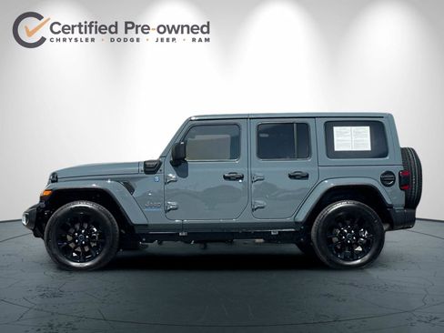Used 2025 Jeep Wrangler Unlimited Sahara w/ Safety Group AWD/4WD image 7