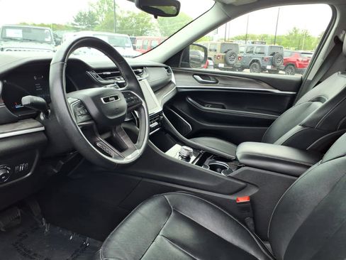 Used 2022 Jeep Grand Cherokee L Limited AWD/4WD image 17