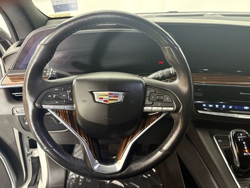 Used 2022 Cadillac Escalade ESV Luxury image 27