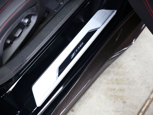 Used 2024 Chevrolet Corvette Z06 w/ Z07 Performance Package RWD image 29