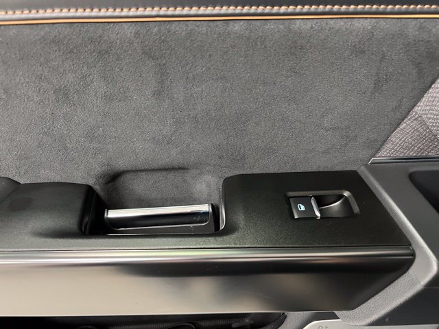 Used 2023 Ford F350 Platinum w/ Tremor Off-Road Package AWD/4WD image 43