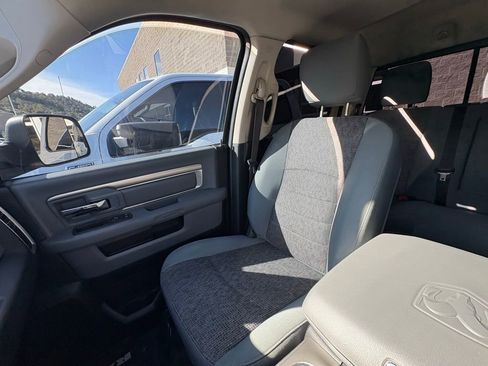 Used 2017 RAM 1500 Big Horn AWD/4WD image 25
