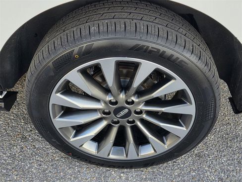 Used 2021 Lincoln Navigator Reserve w/ Luxury Package image 47