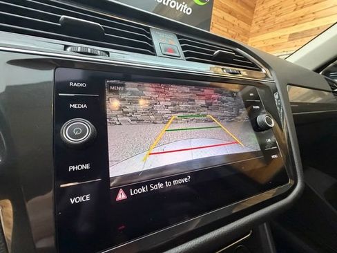 Used 2019 Volkswagen Tiguan SE AWD/4WD image 23