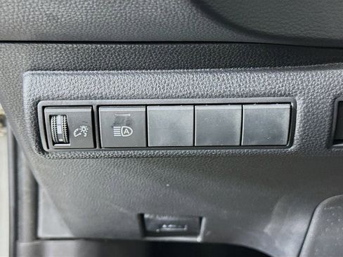 Used 2022 Toyota Corolla SE image 10