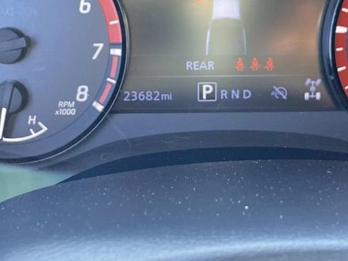 Used 2024 Nissan Frontier PRO-4X w/ Technology Package AWD/4WD image 23