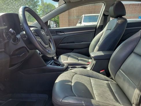 Used 2017 Hyundai Elantra Value Edition w/ Cargo Package FWD image 14