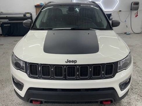 Used 2019 Jeep Compass Trailhawk image 4