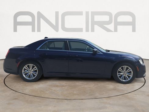 Used 2017 Chrysler 300 Limited w/ Driver Convenience Group image 11