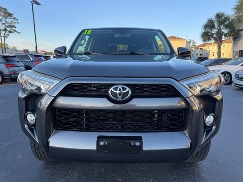 Used 2016 Toyota 4Runner SR5 image 3