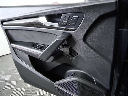 Used 2024 Audi SQ5 Premium Plus w/ S Sport Package image 27