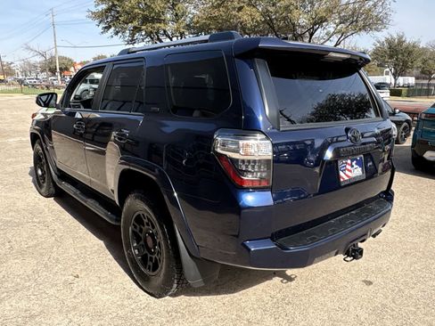 Used 2023 Toyota 4Runner SR5 Premium w/ Moonroof Package image 12