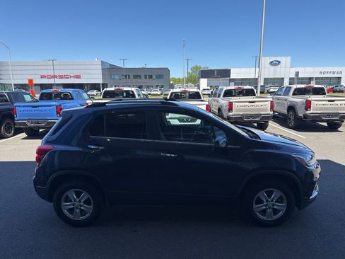 Used 2018 Chevrolet Trax LT w/ Driver Confidence Package AWD/4WD image 5