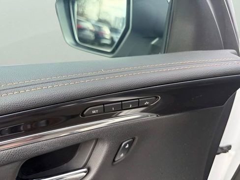 Used 2015 Chevrolet Impala LTZ image 11