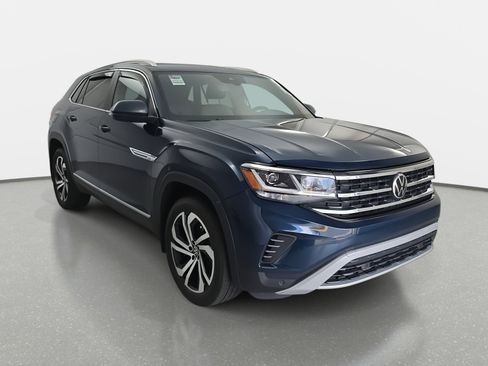 Used 2023 Volkswagen Atlas Cross Sport SEL image 3