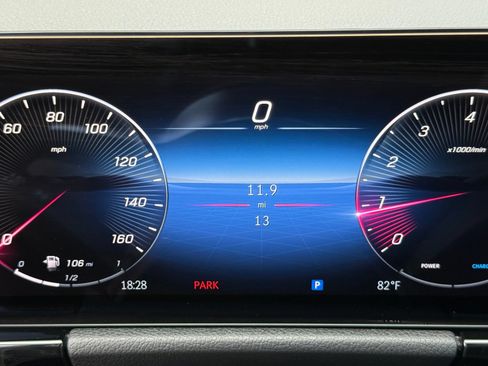 Used 2025 Mercedes-Benz GLA 250 image 30