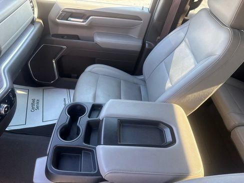 Used 2025 GMC Sierra 1500 SLT AWD/4WD image 21