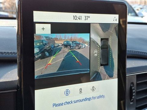 Used 2021 Ford Explorer Platinum w/ Equipment Group 601A image 17