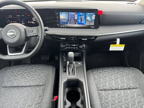 New 2026 Nissan Kicks SV AWD/4WD image 4