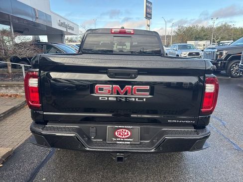 New 2026 GMC Canyon Denali w/ LPO, Denali Black Edition image 7