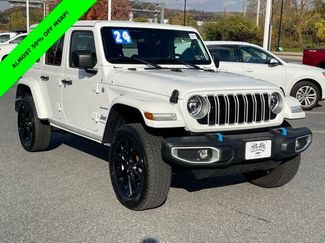 Used 2024 Jeep Wrangler Unlimited Sahara AWD/4WD video 1
