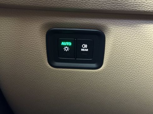 New 2026 Porsche Cayenne image 33