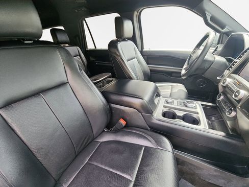 Used 2020 Ford Expedition Max XLT w/ Equipment Group 202A AWD/4WD image 27