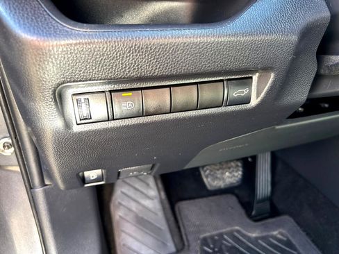 Used 2020 Toyota RAV4 XLE image 12