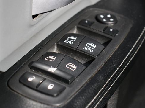 Used 2022 RAM 2500 Big Horn AWD/4WD image 15