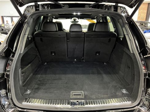 Used 2018 Porsche Cayenne Platinum Edition image 32