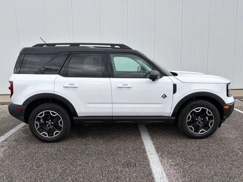 Certified 2025 Ford Bronco Sport Outer Banks w/ Outer Banks Tech Package+ AWD/4WD image 9