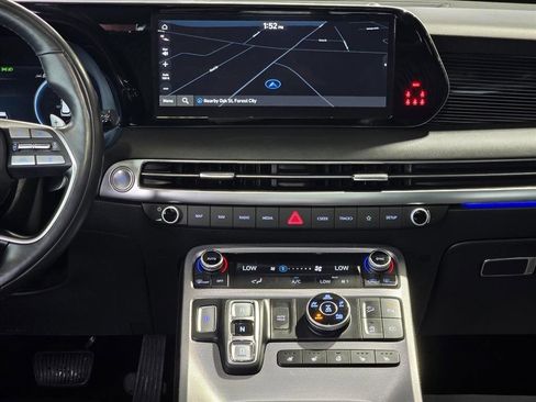 Used 2024 Hyundai Palisade Calligraphy image 19