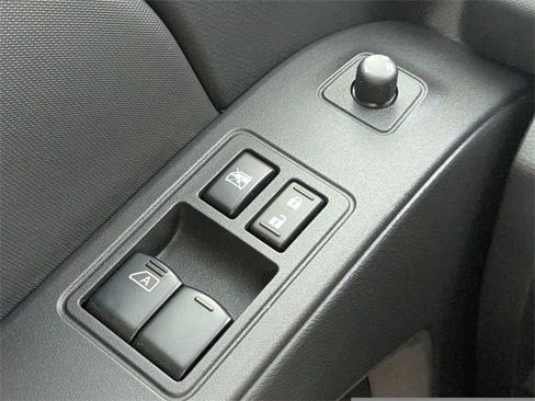 Used 2023 Nissan Frontier SV w/ SV Convenience Package image 25