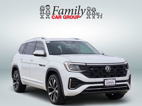 Used 2024 Volkswagen Atlas SEL Premium R-Line AWD/4WD image 2
