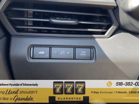 Used 2021 Nissan Altima 2.5 SR w/ SR Premium Package image 30