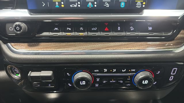 Used 2023 Chevrolet Silverado 1500 RST AWD/4WD image 19