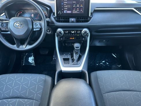 Used 2025 Toyota RAV4 XLE image 12