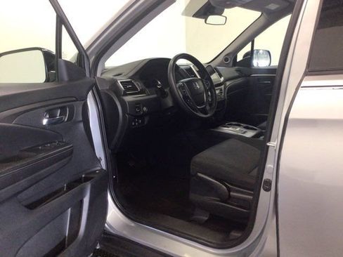 Used 2020 Honda Ridgeline Sport image 9