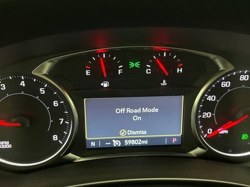 Used 2024 GMC Terrain SLT image 39