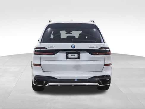 Used 2023 BMW X7 xDrive40i w/ M Sport Package image 4